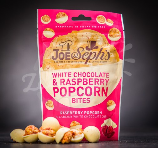 Luxusní malinový popcorn Joe & Seph's obalený v bílé čokoládě 63 g