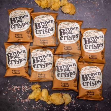 Křupavé, jemně solené a ručně vyráběné Brown Bag Crisps 40 g